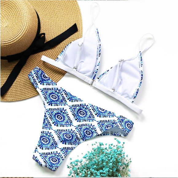 Boho blue and white print bikini - Picture 3 of 7